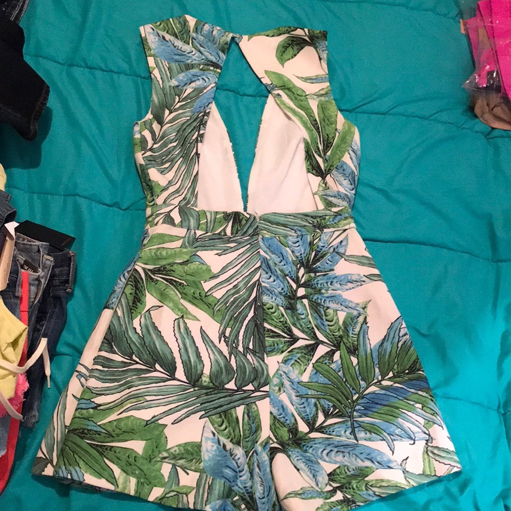 Romper - Picture 4 of 4